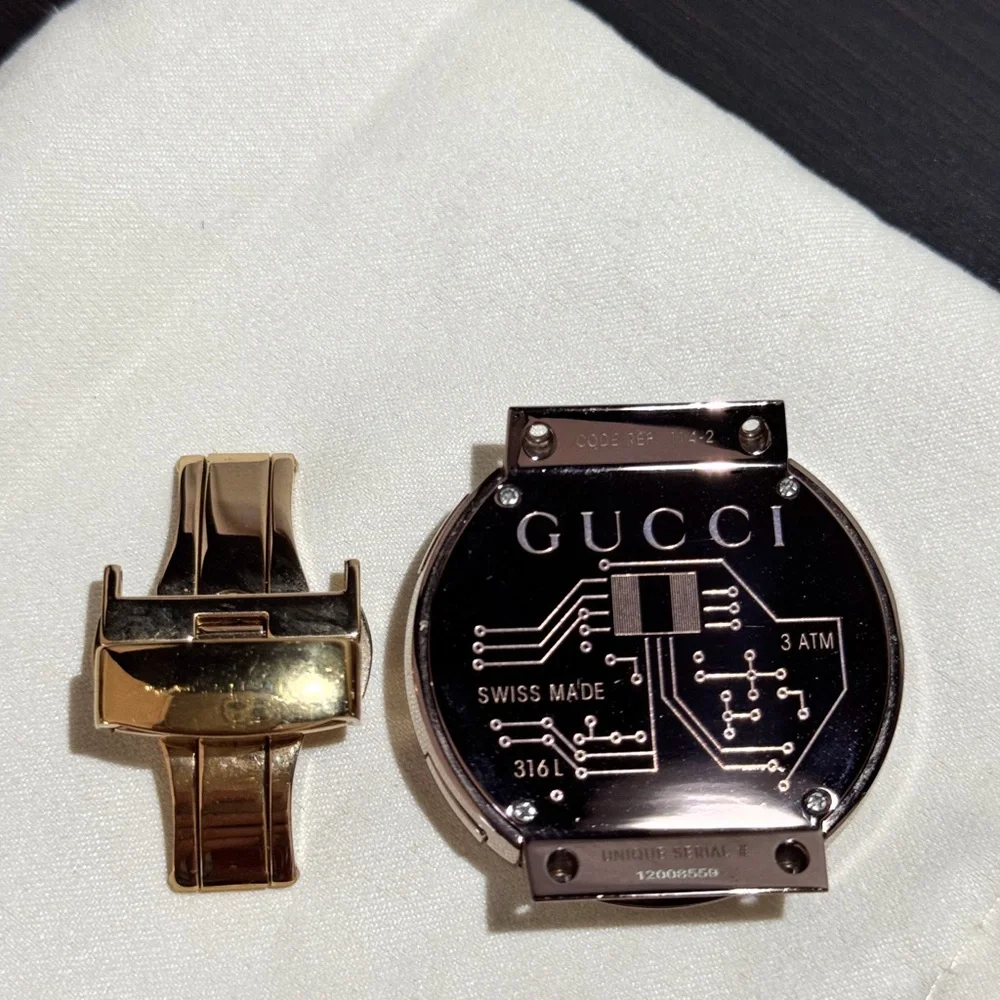 Gucci Metallic Digital Watch - Picture 5 of 5